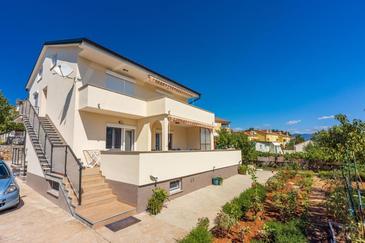 Apartments Star By The Sea Čižići Exterior foto
